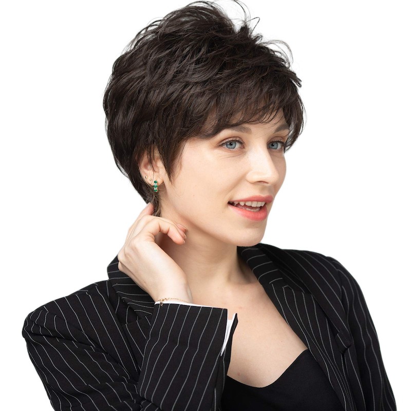 Pelucas sintéticas cortas de color marrón oscuro para mujeres y peluca diaria con corte Lady Pixie